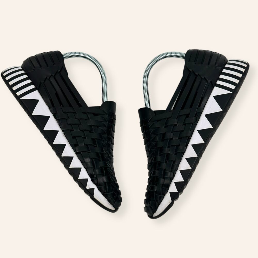 Tory Burch Jupiter Woven Leather Slip-On Sneakers Black Sz 8